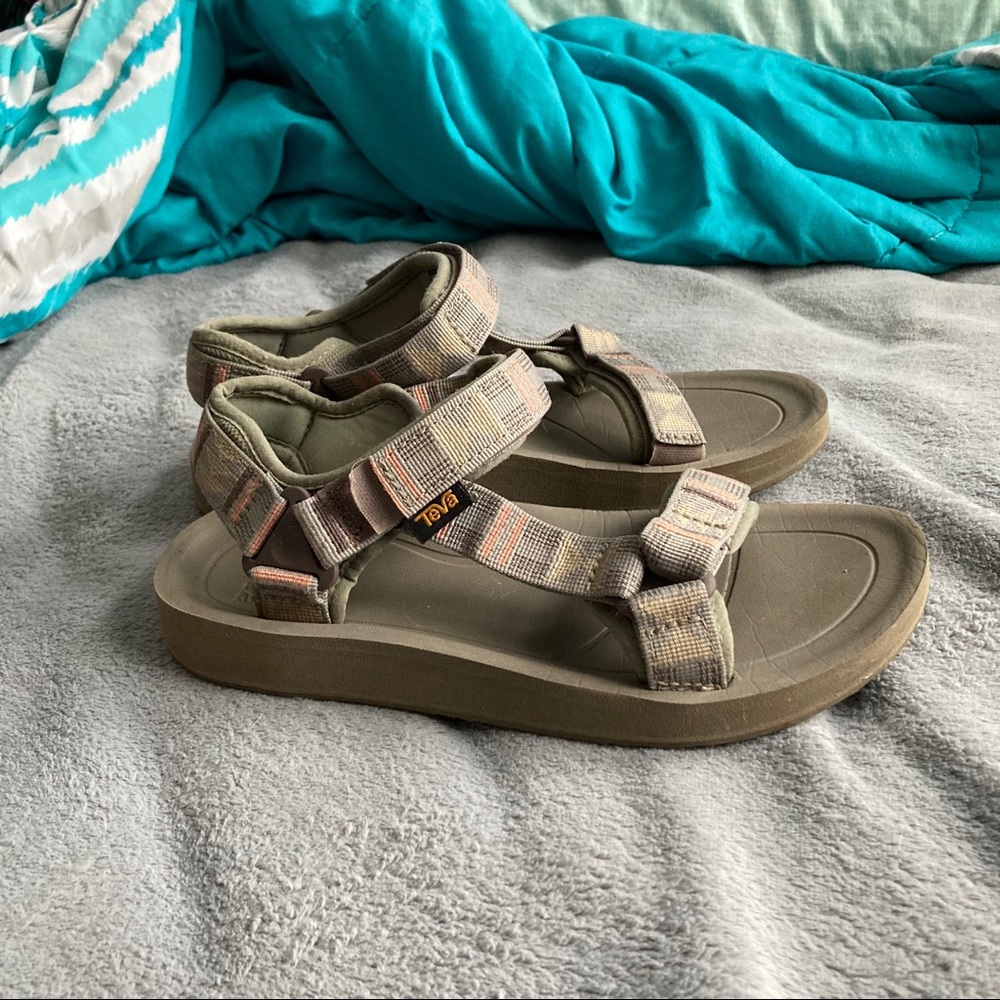 Teva Sandals size 7